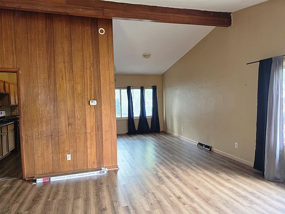 4th image of 7010 Ash Pl