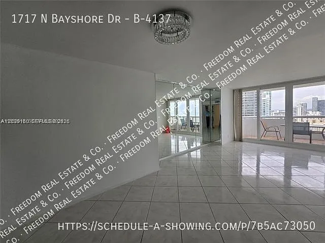 1717 N Bayshore Dr #B-4137 — Photo 2