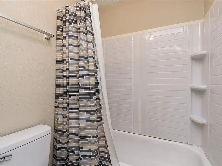 7117 Haven Creek Dr — Photo 11