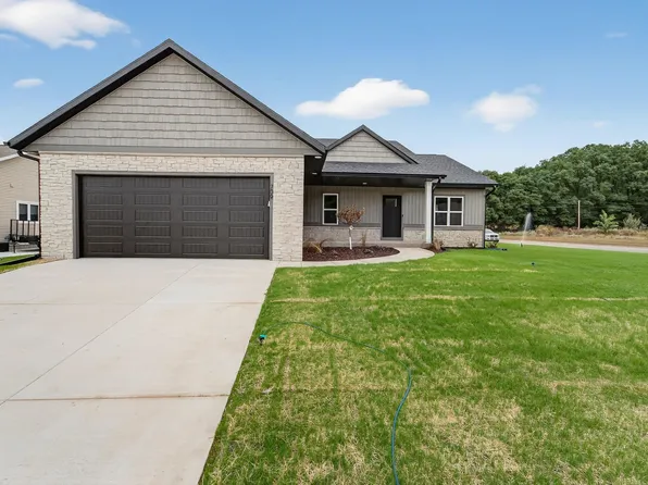 709 Prairie Ln, Mazomanie, WI 53560