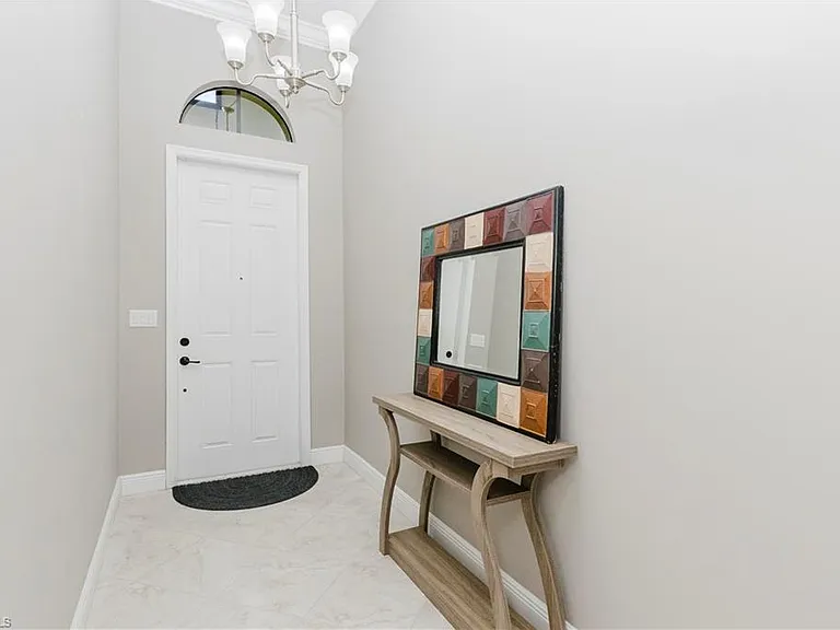 5265 Messina St — Photo 2