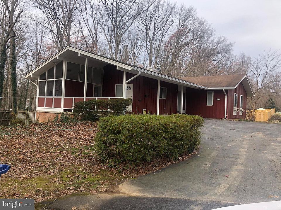 1st image of 3243 Brush Dr