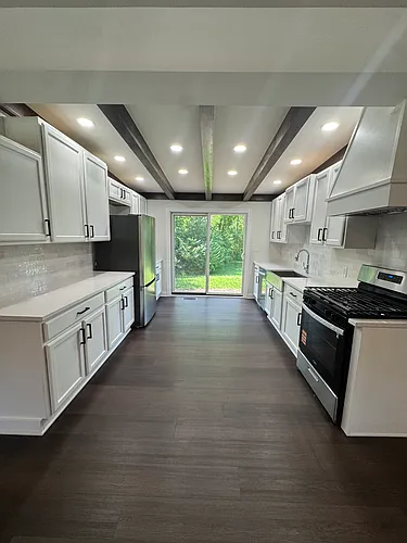 557 West St Photo 1
