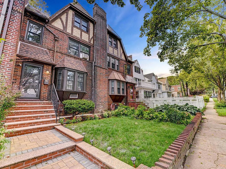 1st image of 8424 115th St