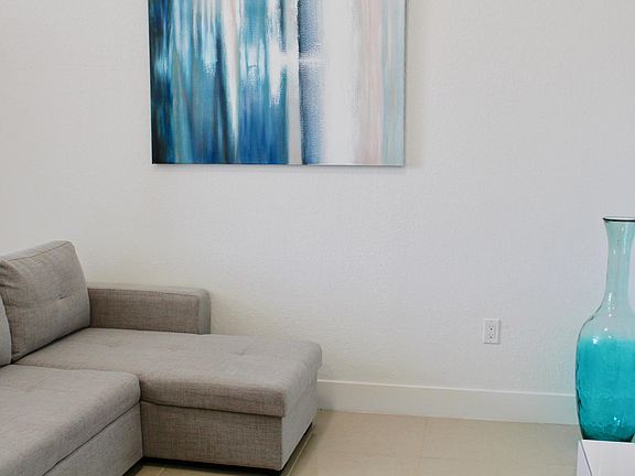 3rd image of 971 W Flagler St APT 28