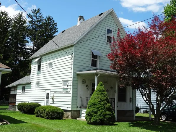 15 Stanton St, Painted Post, NY 14870