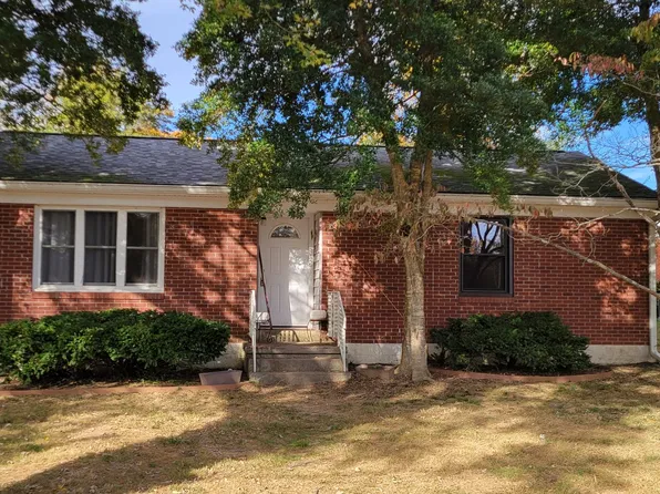 110 Old Pond Ln, Dickson, TN 37055