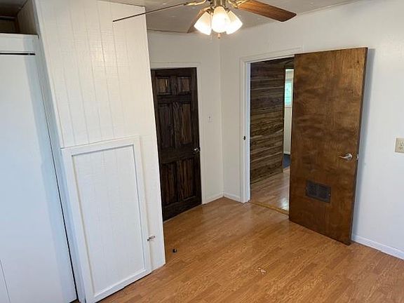 5th image of 204 N 10th St