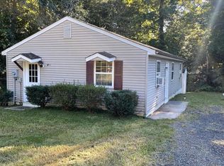 608 Field Rd, Lusby, MD 20657