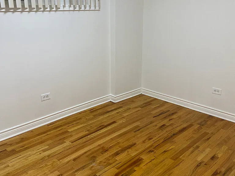 3145 S May St #1F — Photo 16