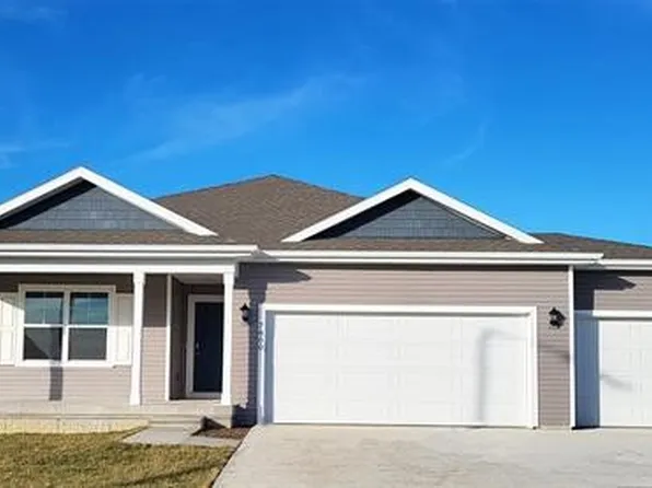 307 Dawson Dr, West Branch, IA 52358