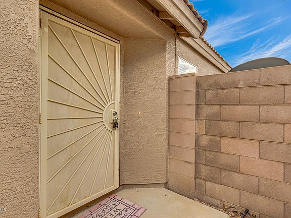 4th image of 2011 E Villa Maria Dr