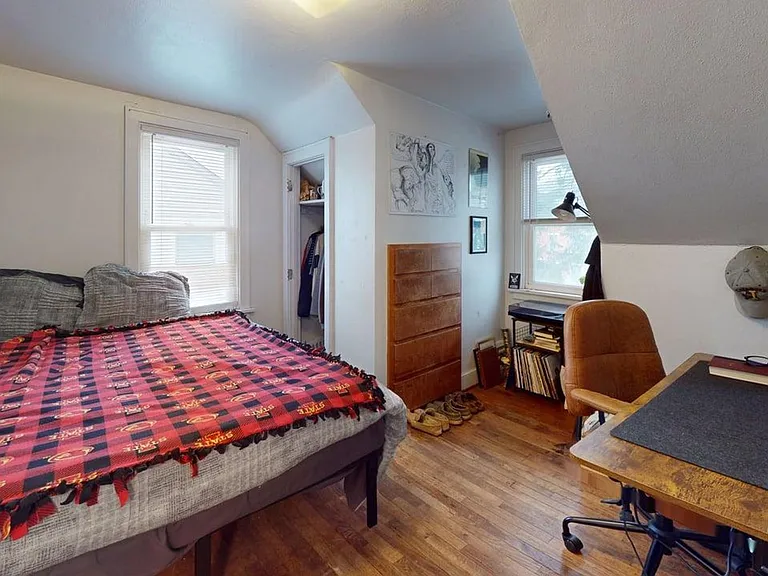 147 Campus Ave — Photo 13