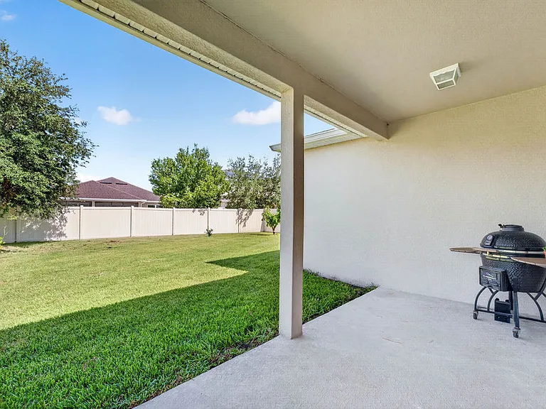 12141 Carson Dr — Photo 8