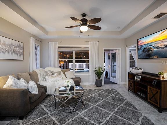 5th image of 11956 Forest Park Cir