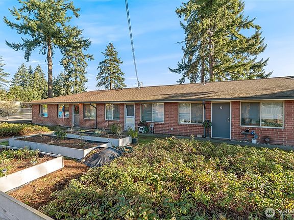3rd image of 19207 60th Avenue W