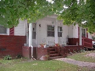 5th image of 2707 W Walnut St