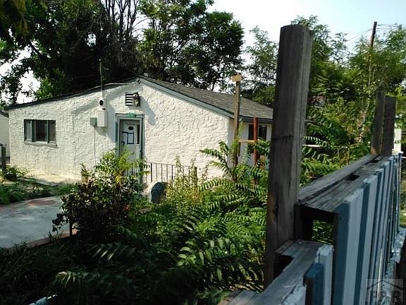 3rd image of 1617 San Juan St