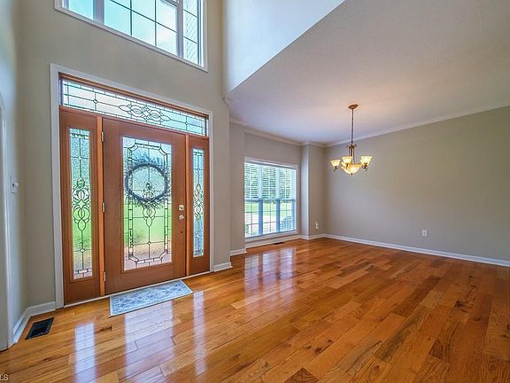 4th image of 416 Pinnix Dr