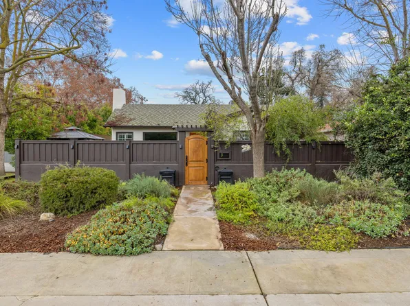 1501 W College Avenue, Visalia, CA 93277