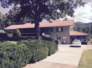 497 Prentiss Bridge Rd, Franklin, NC 28734