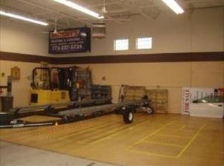 495 Crossen Ave, Elk Grove Village, IL 60007