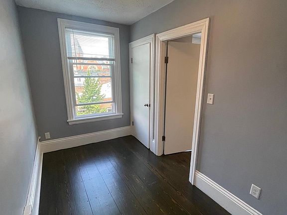 5th image of 388 Somerville Ave APT 5