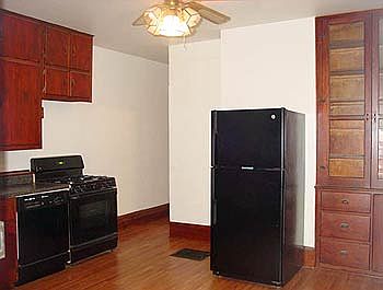 4th image of 21-23 E Blake Ave
