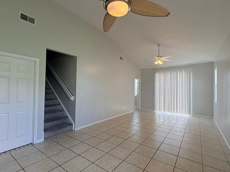 3619 Pine Oak Cir #108 — Photo 9