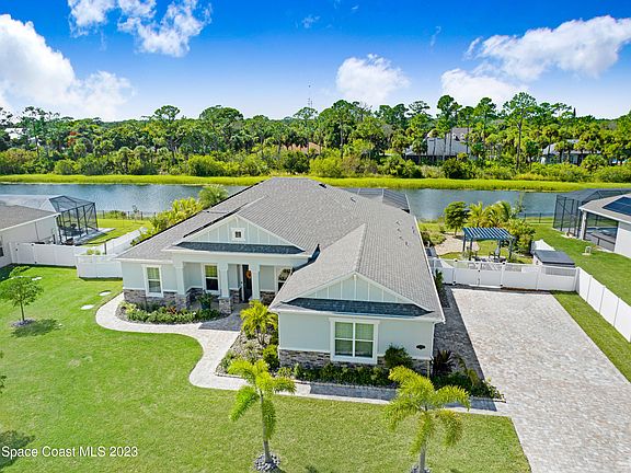 3rd image of 5220 Ambrosia Ln