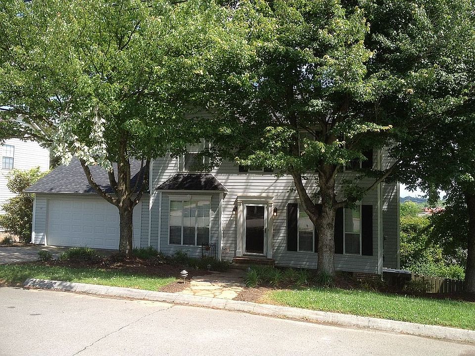 1st image of 1452 Pheasants Glen Dr