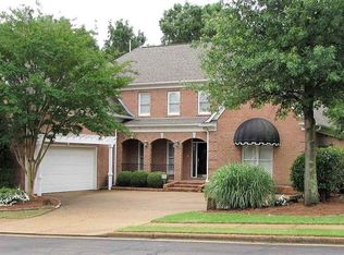 10221 Carnegie Club Dr, Collierville, TN 38017