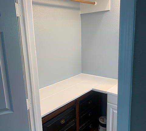 4th image of 1207A Delores St #1