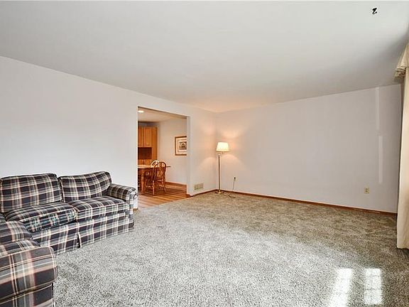 5th image of 1013 Dana Dr
