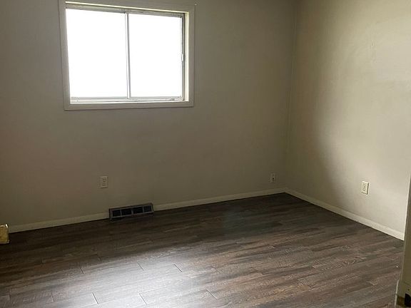4th image of 809 Rockwell Dr