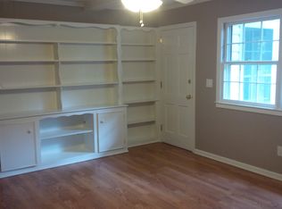 27 Randy Dr, Taylors, SC 29687