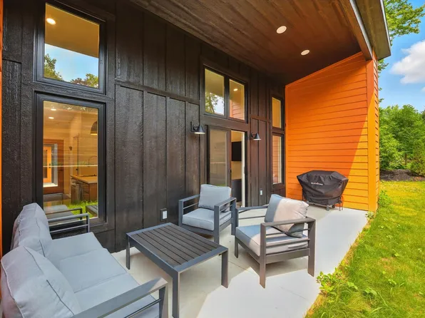 (undisclosed Address), Mequon, WI 53092