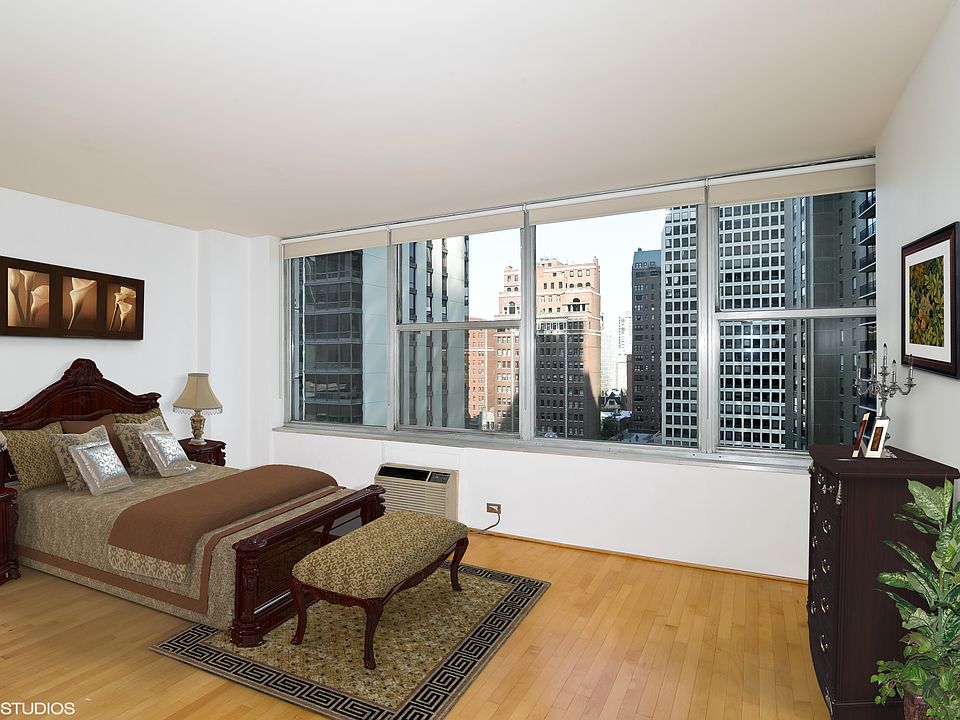 1st image of 1000 N Lake Shore Dr APT 1102