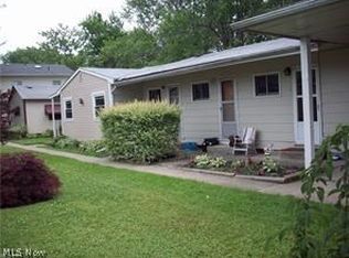 4876 Fess Dr, Geneva, OH 44041