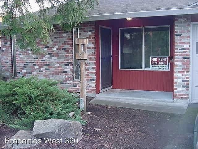 1st image of 3330 NE 57th Ave APT 06
