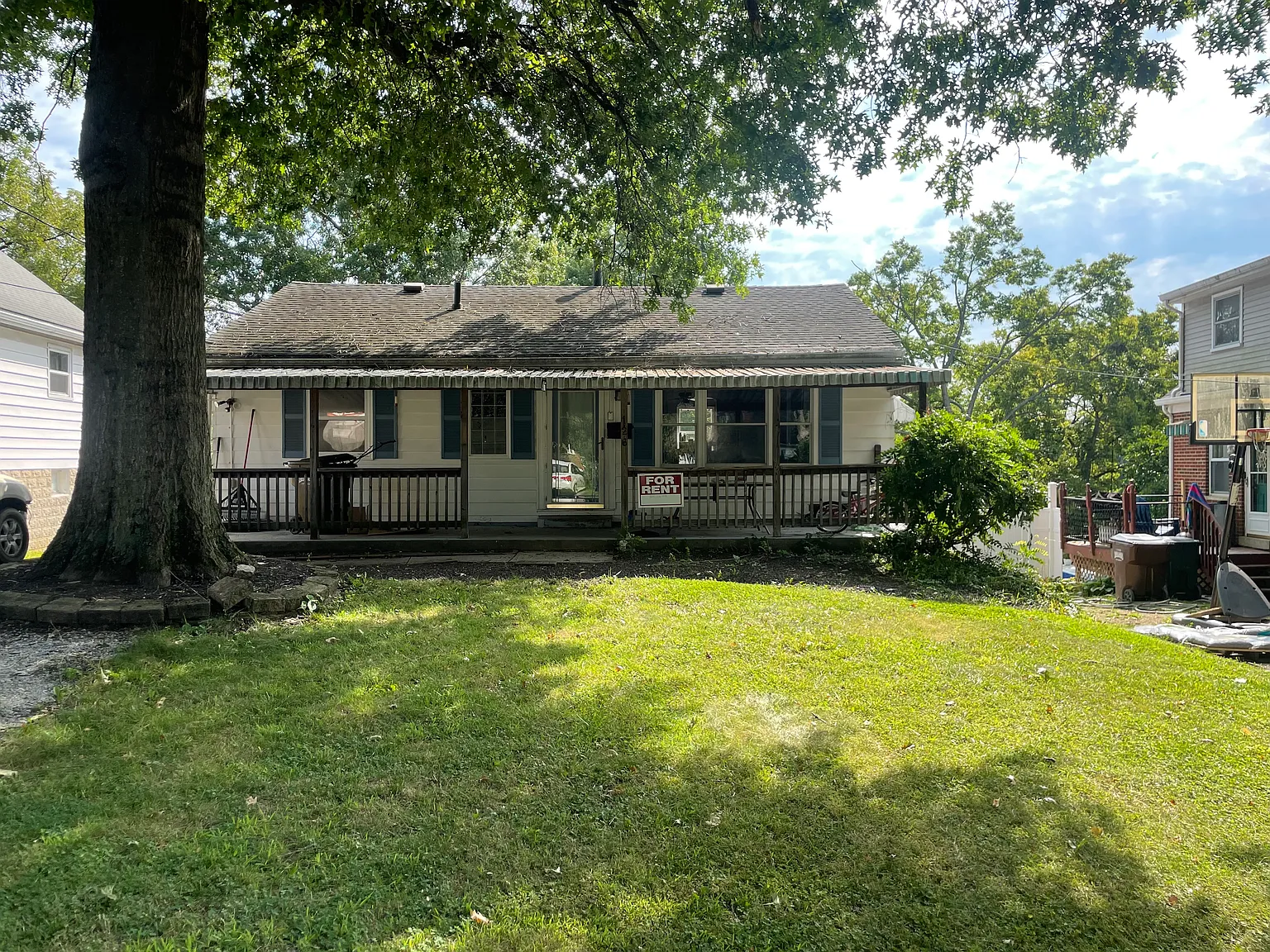 3 bed, 1400 sqft, $2,000 — Photo 1