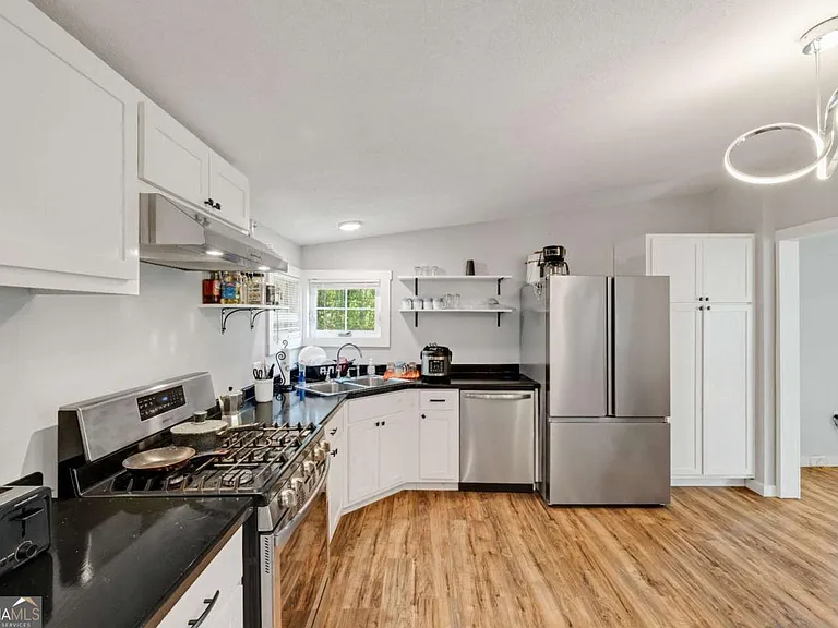 1330 Old Northcutt Rd — Photo 9