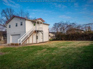 104 Perkins Ave, Dunbar, WV 25064