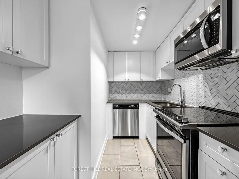 70 Spadina Rd #102 — Photo 16