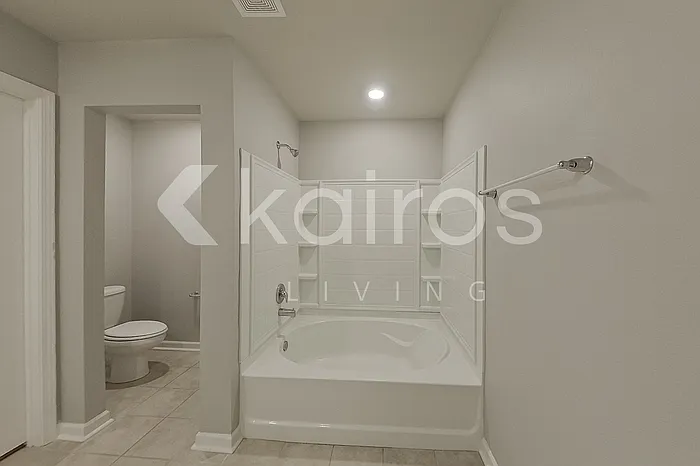 403 Mango Dr — Photo 16