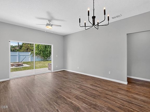 3rd image of 3330 Willow Oak Dr