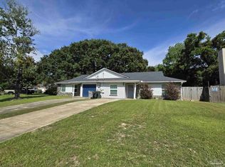 5836 Princeton Dr, Pensacola, FL 32526