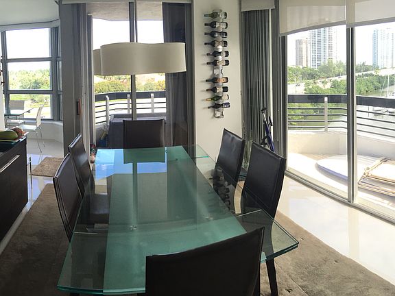 5th image of 3400 NE 192nd St APT 709
