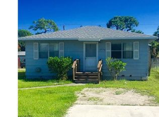 2775 Storter Ave, Naples, FL 34112