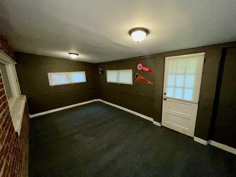 5 N Cannon Dr — Photo 17